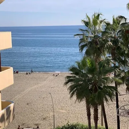 Beachfront Estepona Center Exterior photo